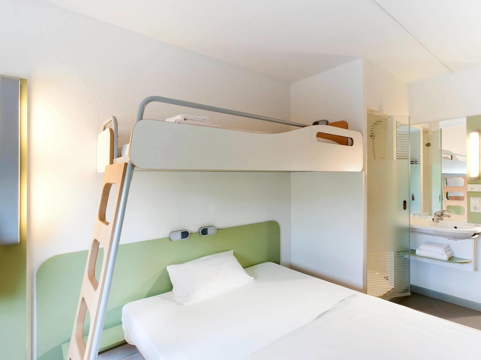 Ibis Budget Vannes Exterior foto