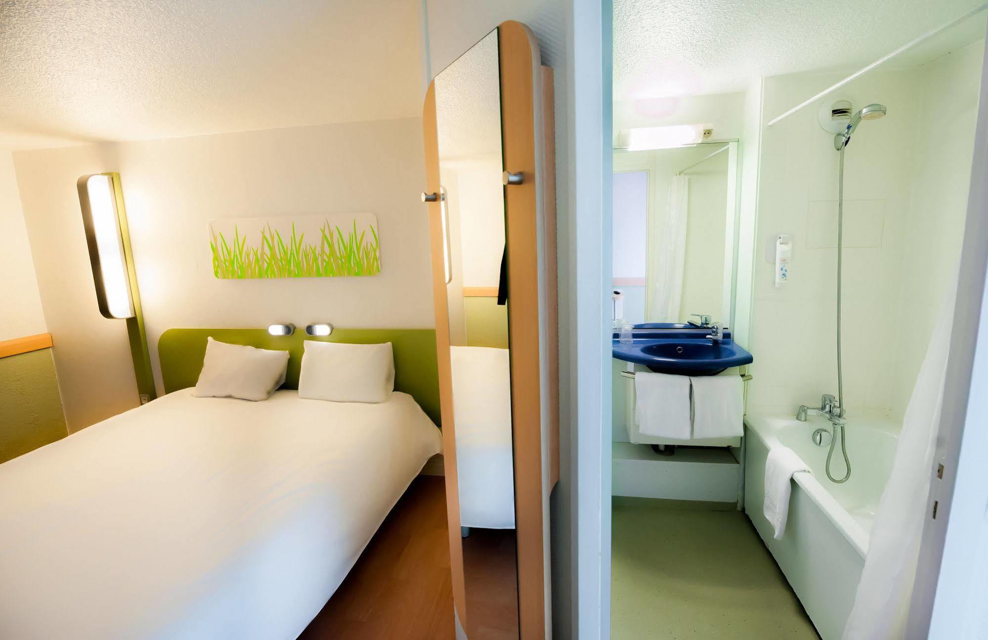 Ibis Budget Vannes Exterior foto